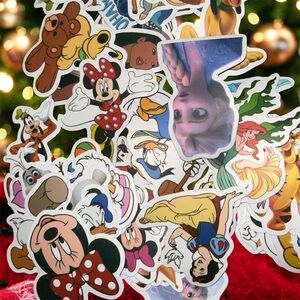 🔥🔥🔥Disney Character Sticker Set - 25 pc set of mixed stickers random